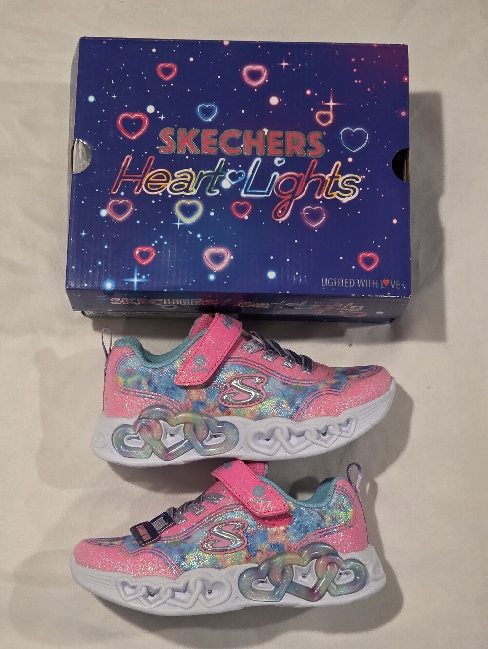 NWT Skechers Heart Light-Up Sneaker